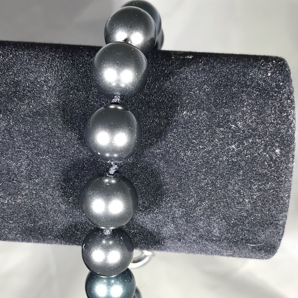 Tahitian 12MM Shell Pearl Bracelet - Picture 3 of 5